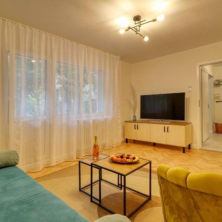 בוקרשט Quito Apartment - Stylish & Quiet מראה חיצוני תמונה