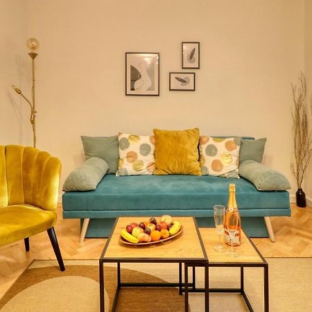 בוקרשט Quito Apartment - Stylish & Quiet מראה חיצוני תמונה